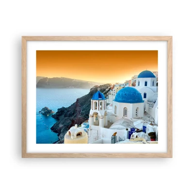 Plakat i ramme af lyst egetræ - Santorini - omfavnet af klipperne - 50x40 cm