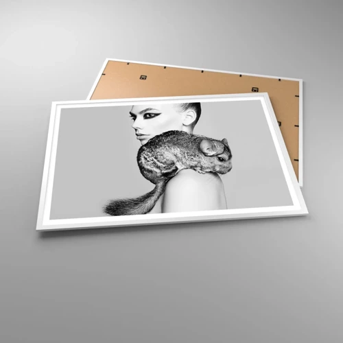 Plakat i hvid ramme - Dame med en chinchilla - 100x70 cm