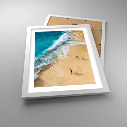 Plakat i hvid ramme - Og så solen, stranden... - 30x40 cm