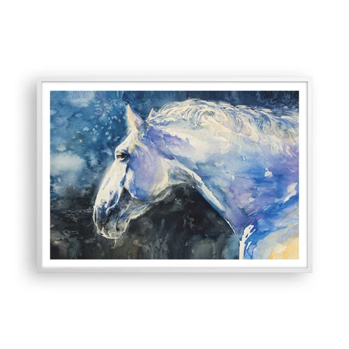 Plakat i hvid ramme - Portræt i et blåt skær - 100x70 cm