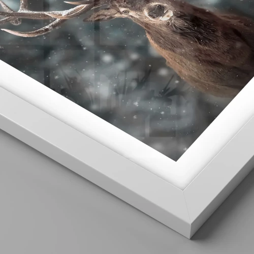 Plakat i hvid ramme - Skovens konge kronet - 100x70 cm