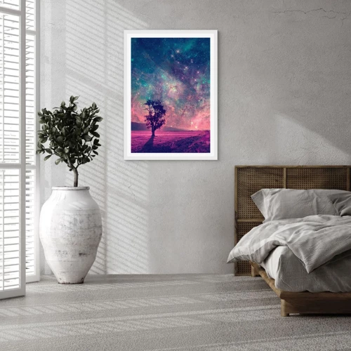 Plakat i hvid ramme - Under en magisk himmel - 30x40 cm