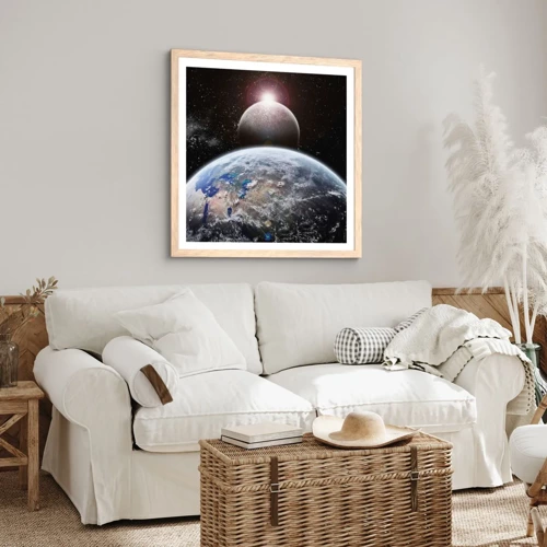 Plakat i ramme af lyst egetræ - Kosmisk landskab - solopgang - 60x60 cm