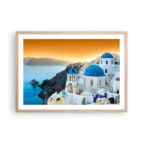 Plakat i ramme af lyst egetræ - Santorini - omfavnet af klipperne - 70x50 cm