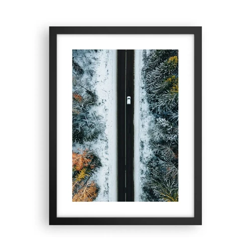 Plakat i sort ramme - Skær gennem vinterskoven - 30x40 cm