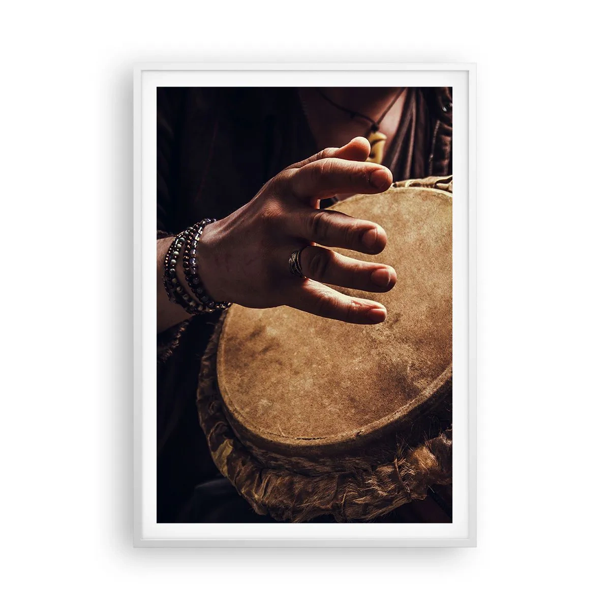 Plakat i hvid ramme - I hjertets rytme - 70x100 cm