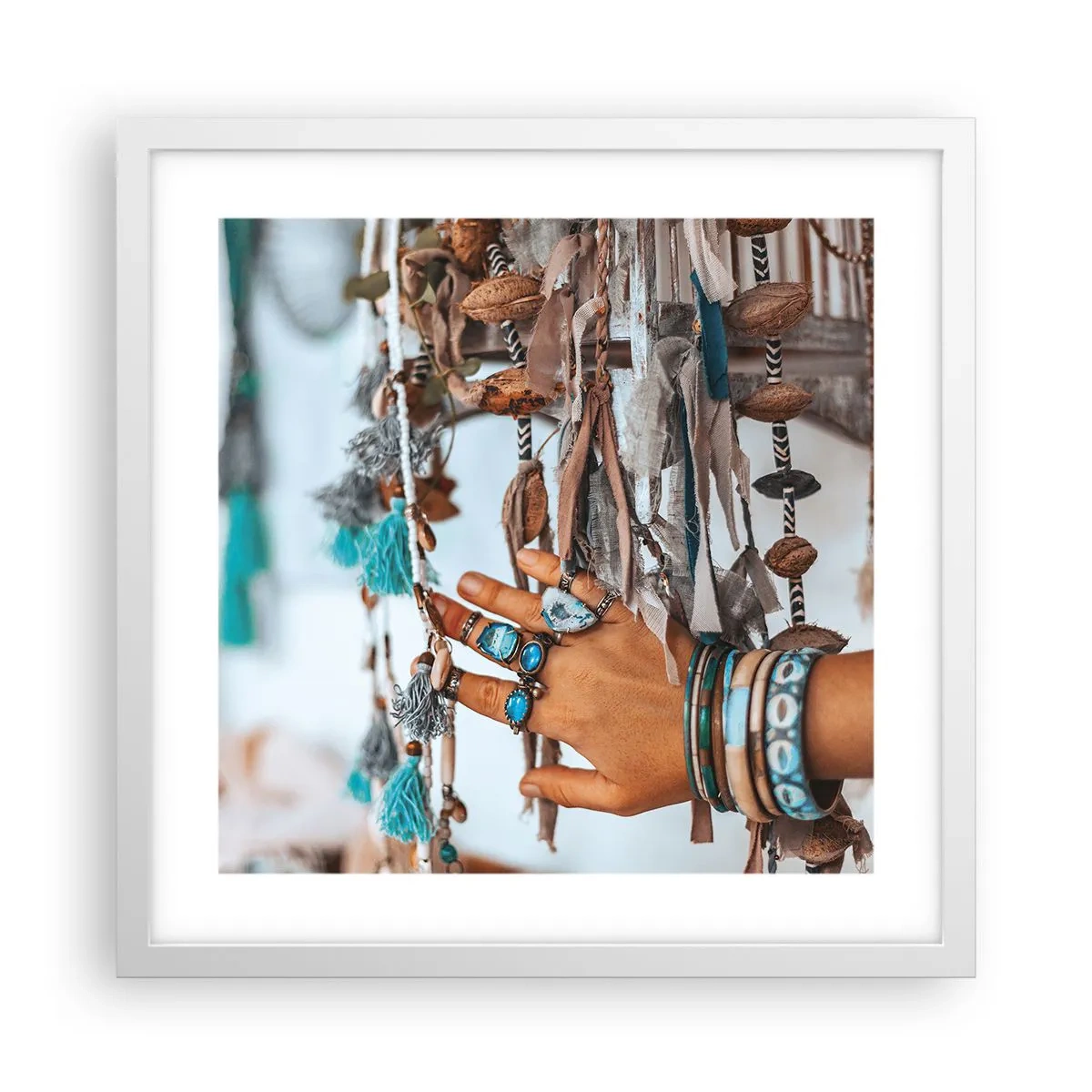 Plakat i hvid ramme - Lokale skatte - 40x40 cm