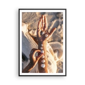 Plakat i sort ramme - Skønhed inden for rækkevidde - 70x100 cm