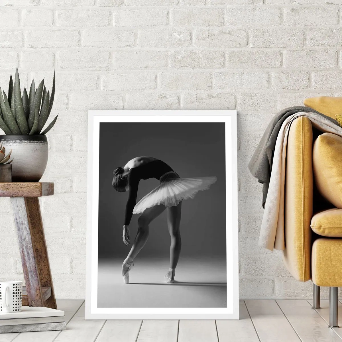 Plakat i hvid ramme - Bella balerina - 40x50 cm