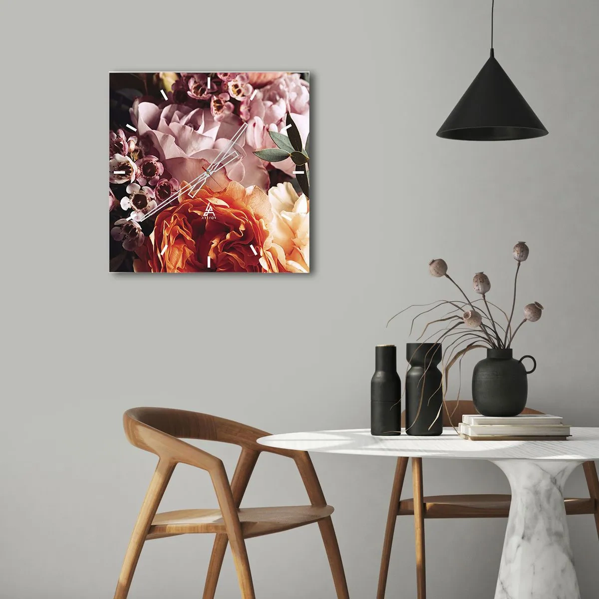 Vægur, Uret - Indhyllet i skønhed - 30x30 cm