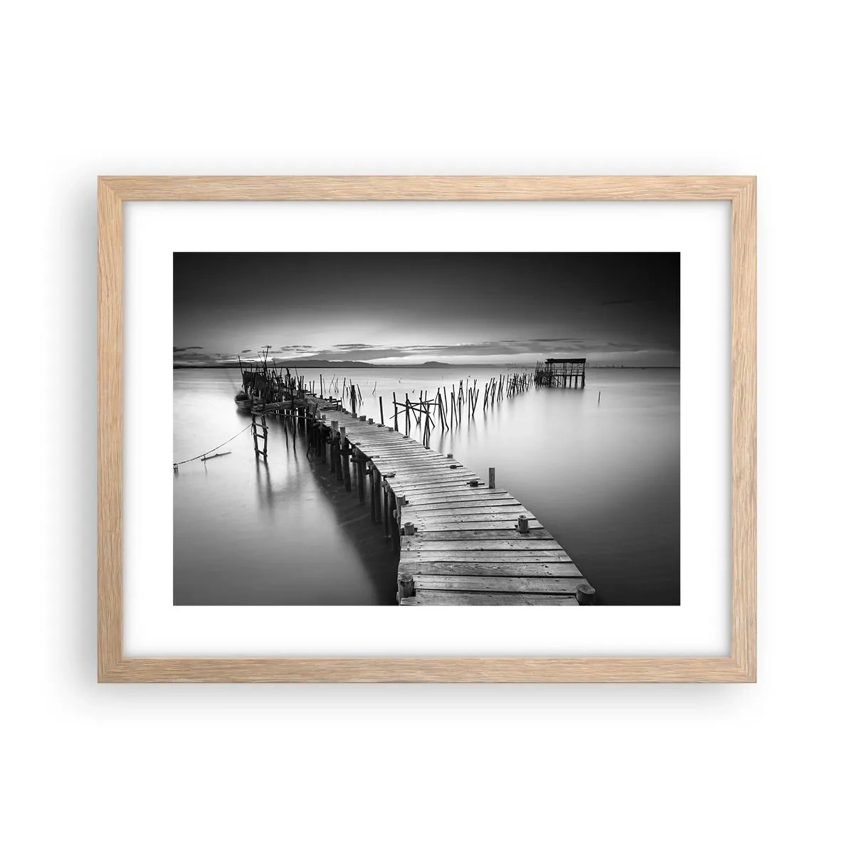 Plakat i ramme af lyst egetræ - Stilheden fra en glemt kyst - 40x30 cm