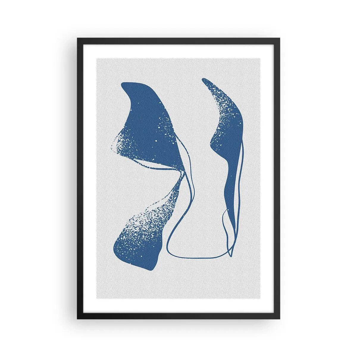 Plakat i sort ramme - Abstrakte former i blå nuancer på en lys baggrund - 50x70cm - Bevinget abstraktion - Moderne vægdekoration til stue og soveværelse ARTTOR