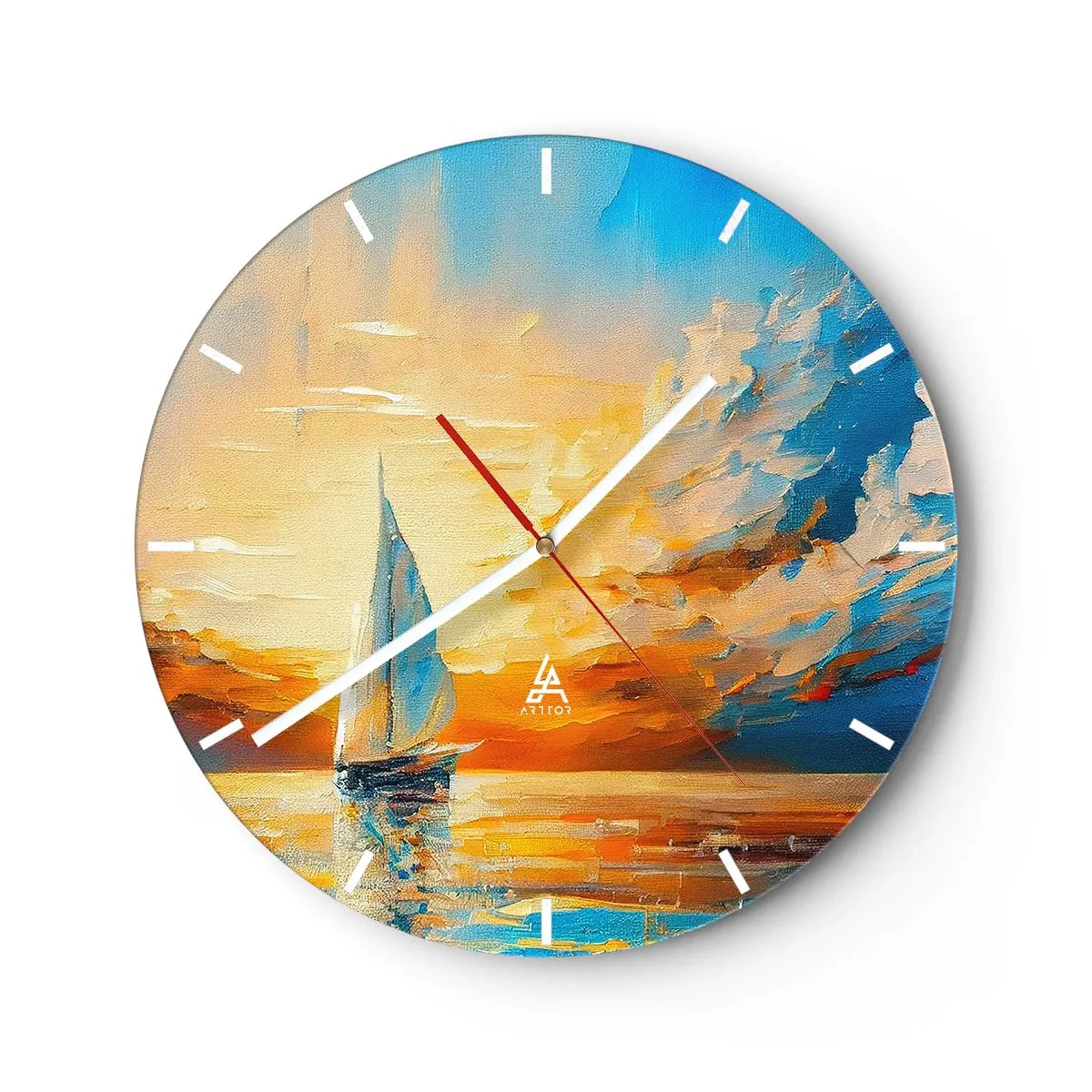 Vægur, Uret - En sejlbåd mod en gylden solnedgang over vandet - 30x30cm - Sejler i guld - Moderne vægdekoration til stue, køkken og soveværelse ARTTOR