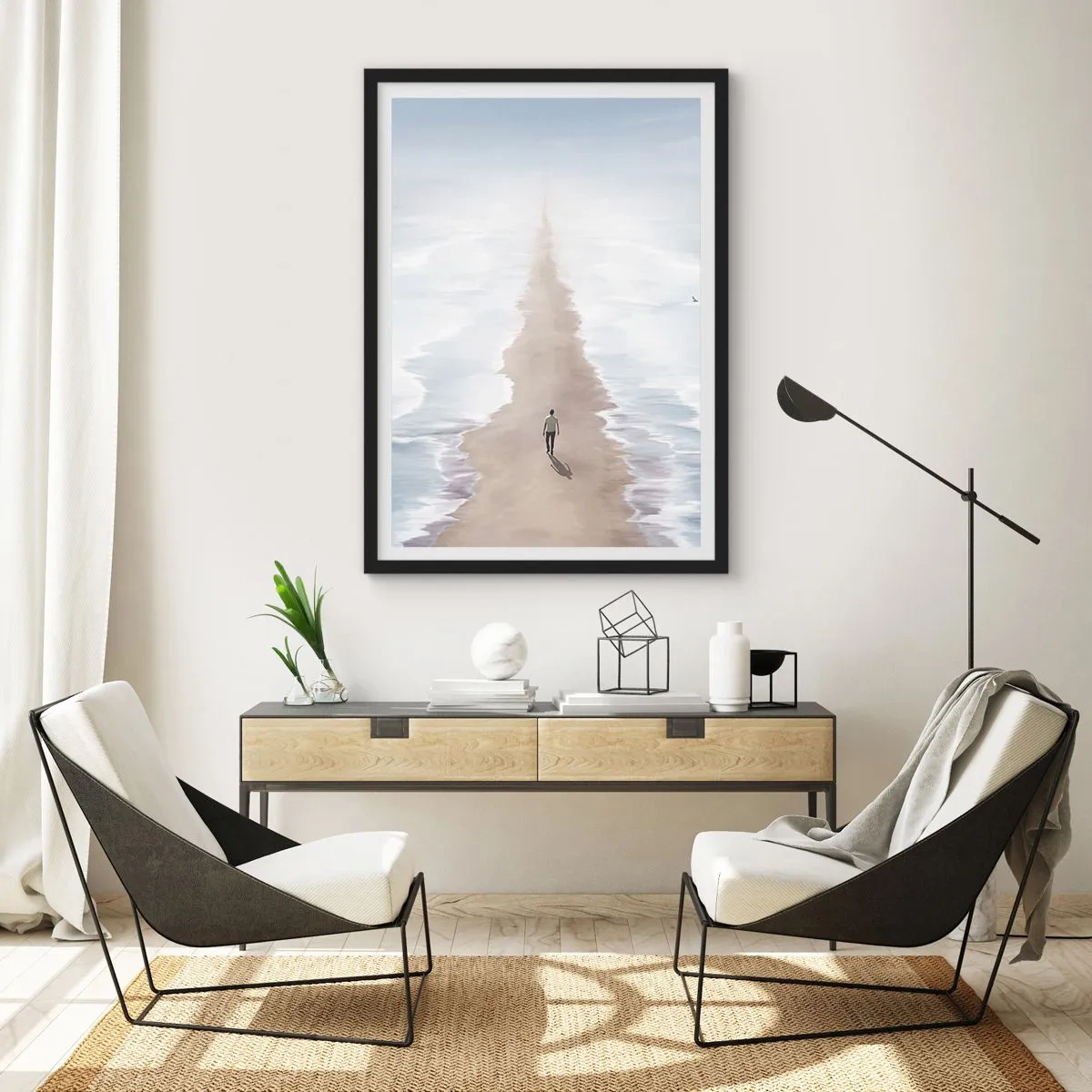 Plakat i sort ramme - En skikkelse går alene langs en sti i roligt vand. - 50x70cm - Lys fremtid - Moderne vægdekoration til stue og soveværelse ARTTOR