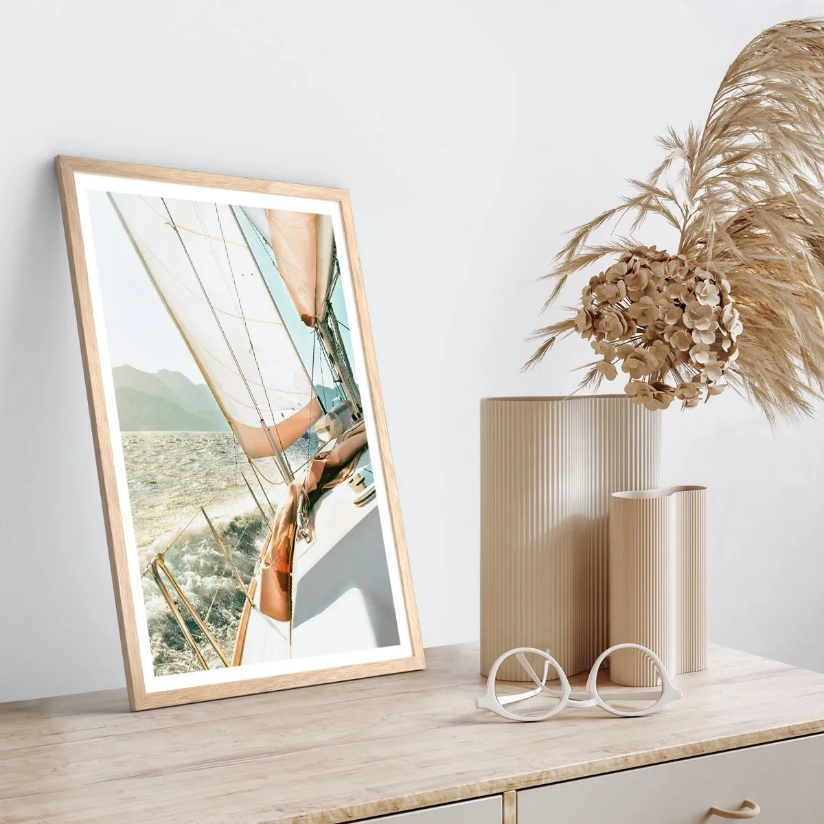 Plakat i ramme af lyst egetræ - Under fulde sejl - 30x40 cm