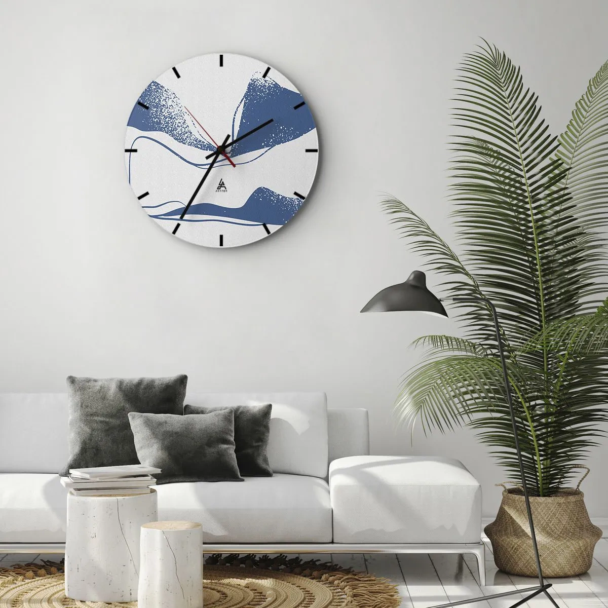Vægur, Uret - Grafisk abstraktion med blå vinger på en hvid baggrund - 30x30cm - Bevinget abstraktion - Moderne vægdekoration til stue, køkken og soveværelse ARTTOR