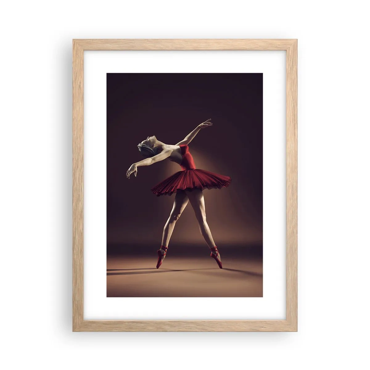Plakat i ramme af lyst egetræ - Prima ballerina - 30x40 cm