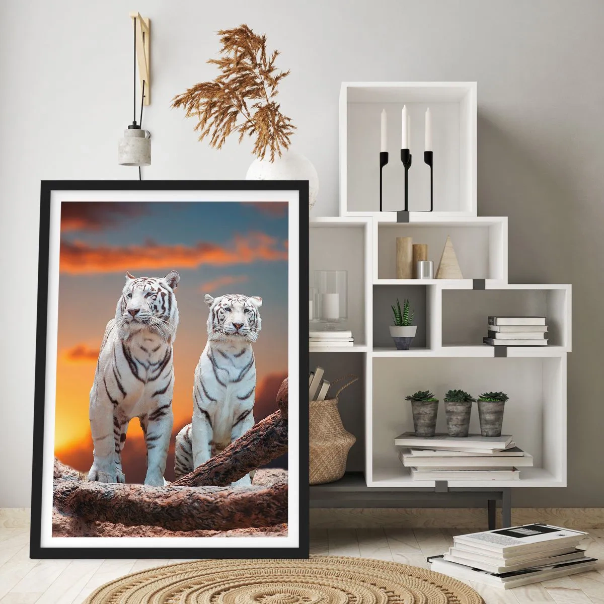 Plakat i sort ramme - Hvide tigre mod den nedgående sol - 50x70cm - Ligesom i Narnia - Moderne vægdekoration til stue og soveværelse ARTTOR