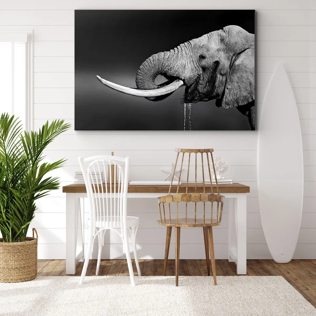 Lærredstryk - Billede på lærred - Sort-hvidt portræt af en elefant i profil - 70x50cm - Ja, det er godt nu - Moderne vægdekoration til stue og soveværelse ARTTOR