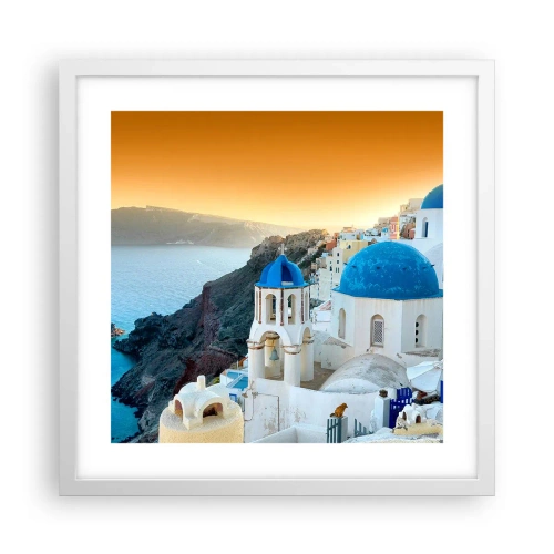 Plakat i hvid ramme - Santorini - omfavnet af klipperne - 40x40 cm