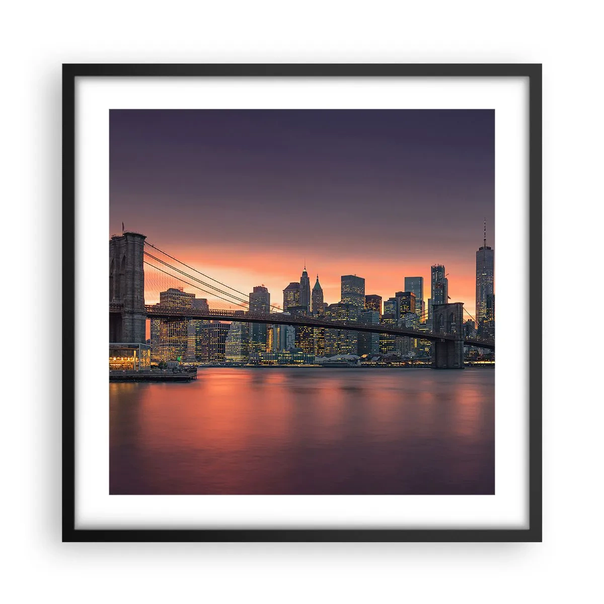 Plakat i sort ramme - Sænket i lilla stilhed - 50x50 cm