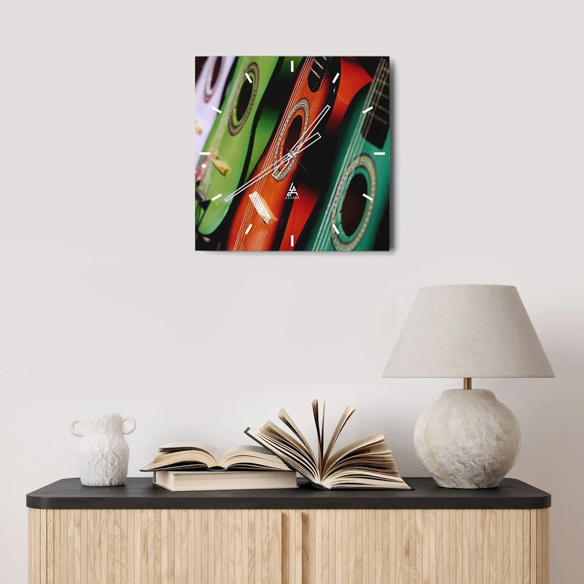 Vægur, Uret - Guitaren har mange farver - 40x40 cm