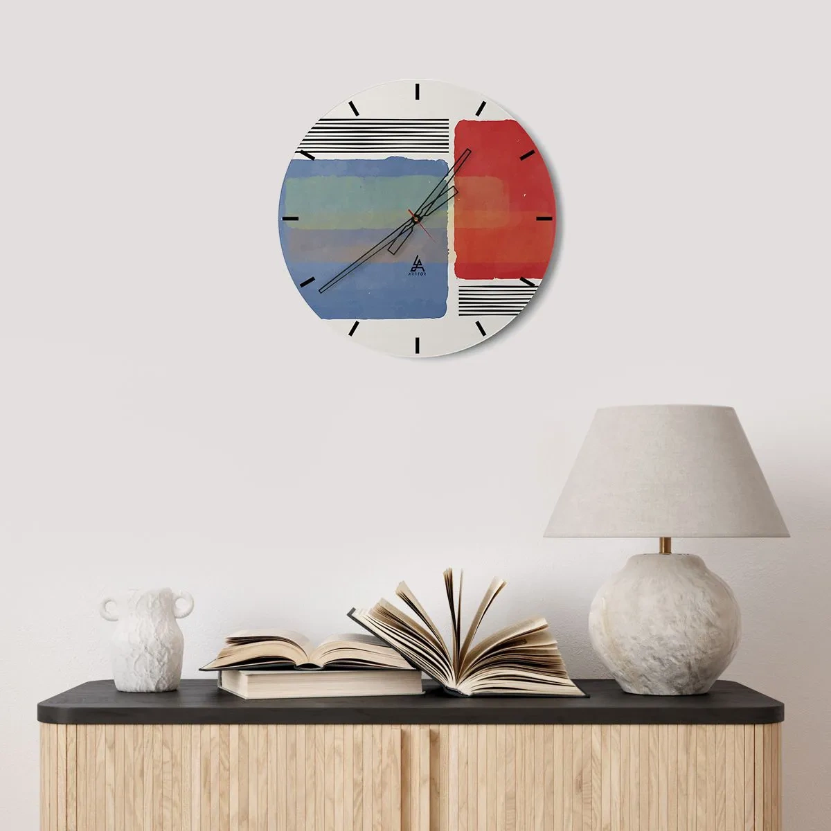 Vægur, Uret - Farverige abstrakte rektangler og linjer på en lys baggrund - 30x30cm - Geometriens ånd og bogstav - Moderne vægdekoration til stue, køkken og soveværelse ARTTOR