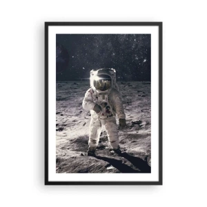 Plakat i sort ramme - Astronaut på månen med udsigt til stjernerne - 50x70cm - Hilsner fra månen - Moderne vægdekoration til stue og soveværelse ARTTOR