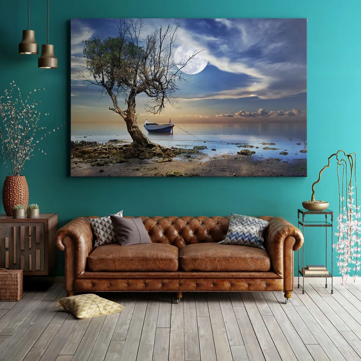 Lærredstryk - Billede på lærred - Et ensomt træ og en båd på roligt vand under en fuldmåne. - 70x50cm - Er dette enden eller begyndelsen? - Moderne vægdekoration til stue og soveværelse ARTTOR