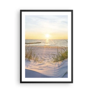 Plakat i sort ramme - Solnedgangsstrand med havudsigt - 50x70cm - Havet brummer, fuglene synger, en vild strand midt i græsset.... - Moderne vægdekoration til stue og soveværelse ARTTOR