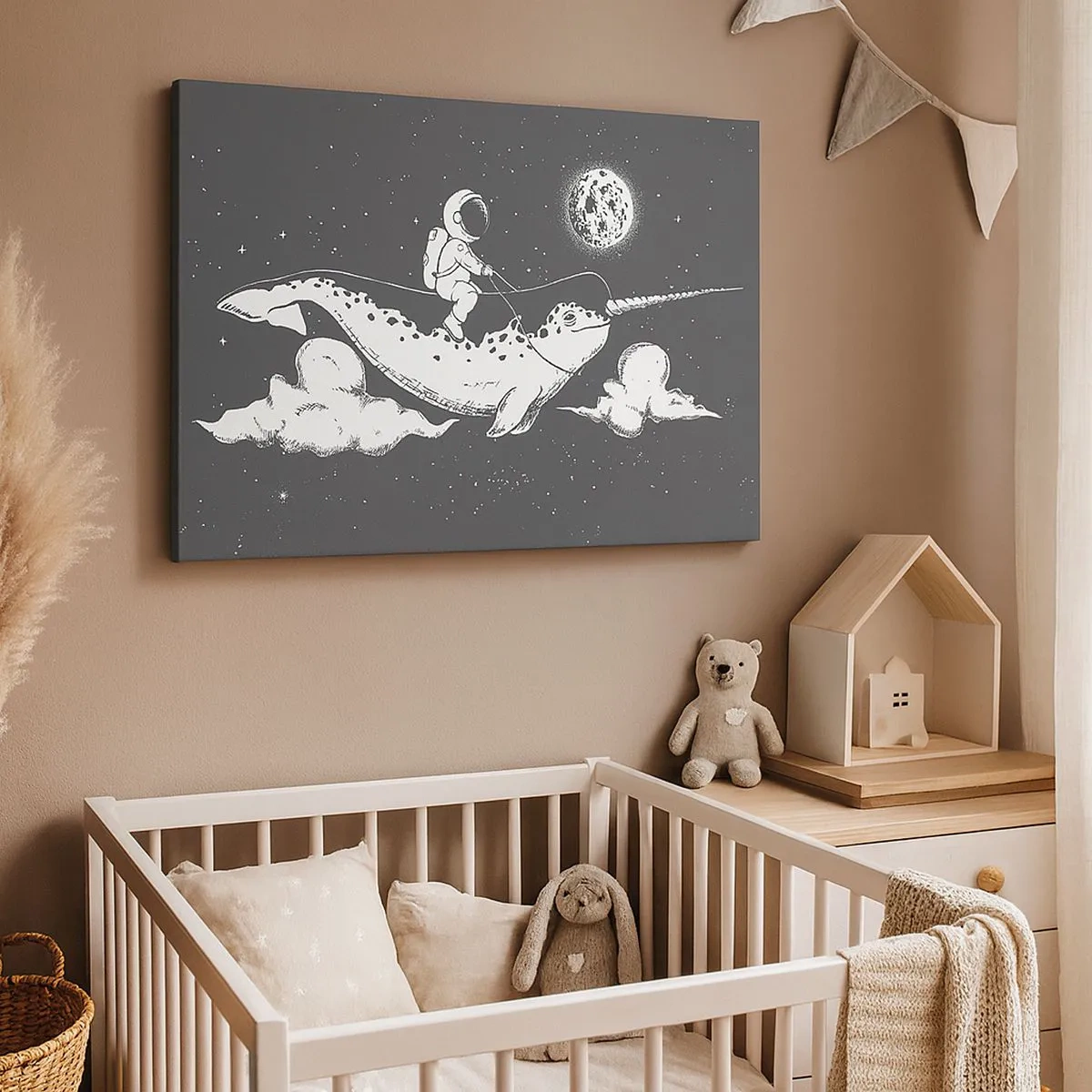 Lærredstryk - Billede på lærred - En astronaut på ryggen af en narhval, der svæver i et rumscene. - 70x50cm - Rumrytter - Moderne vægdekoration til stue og soveværelse ARTTOR