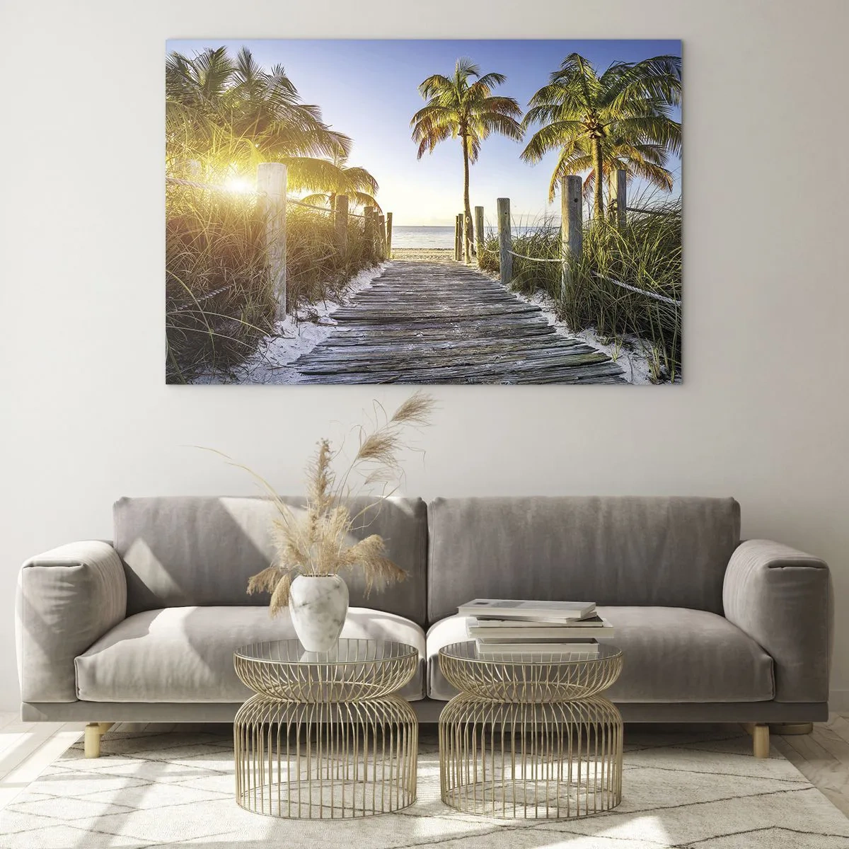 Billede på glas - Træsti på stranden omgivet af palmer - 70x50cm - Direkte til paradis - Moderne vægdekoration til stue og soveværelse ARTTOR