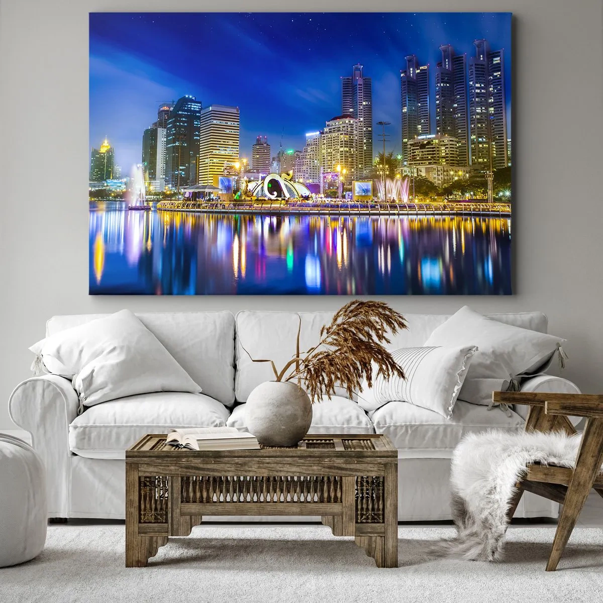 Lærredstryk - Billede på lærred - Natpanorama af byen med lys reflekteret i vandet - 70x50cm - Regnbuenat i metropolen - Moderne vægdekoration til stue og soveværelse ARTTOR