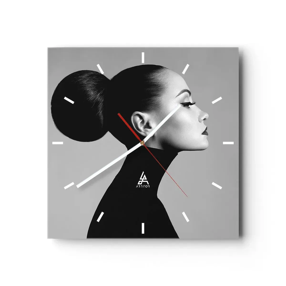 Vægur, Uret - Moderne Nefretete - 40x40 cm