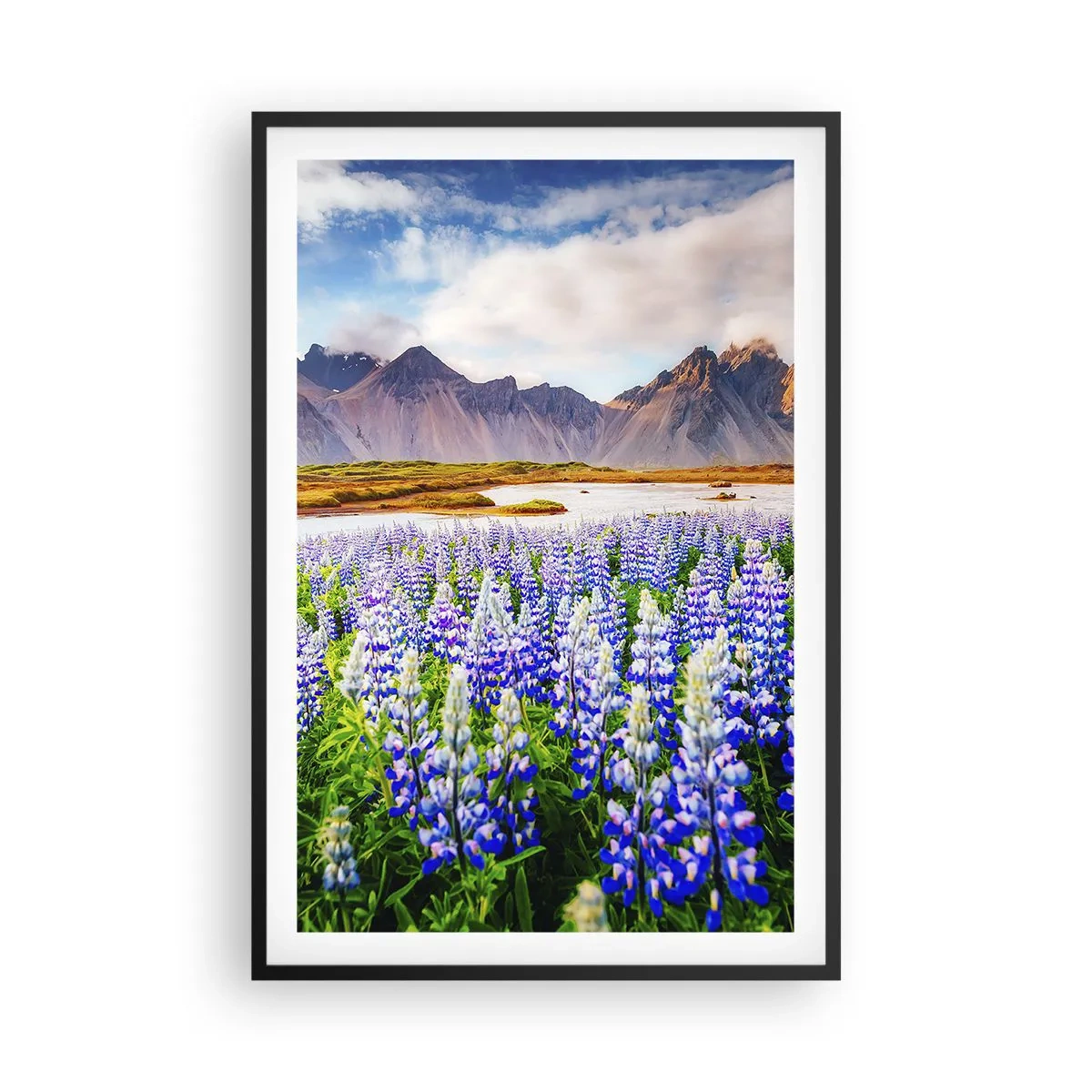 Plakat i sort ramme - Styrke og strenghed ved siden af blidhed - 61x91 cm