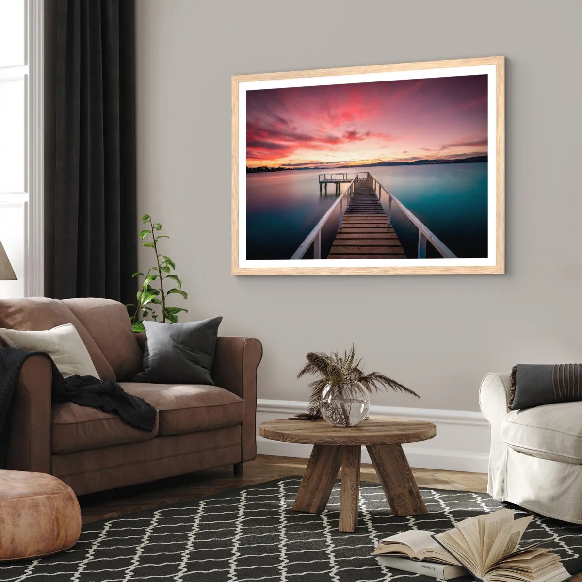 Plakat i ramme af lyst egetræ - Aftenens blide flamme - 100x70 cm