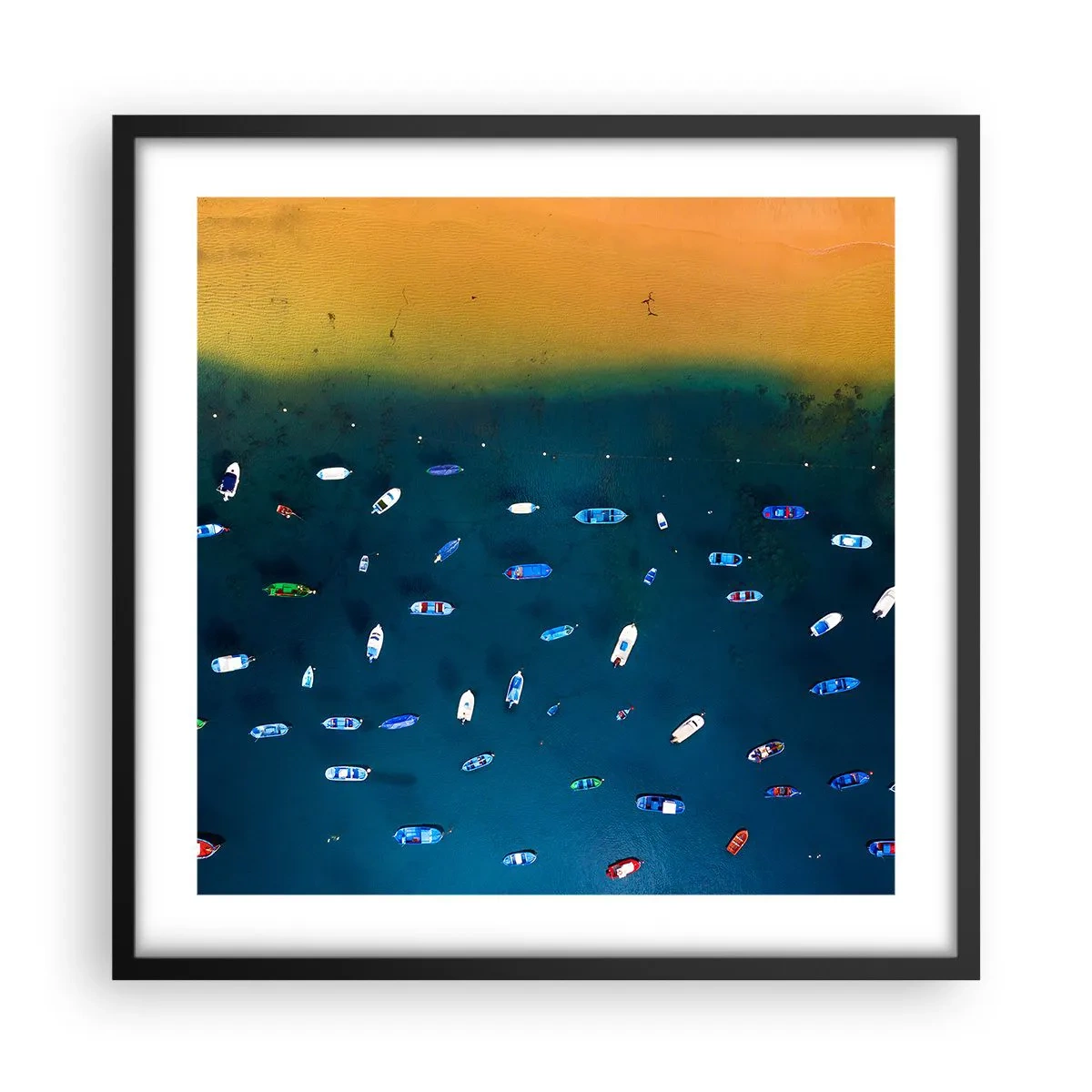 Plakat i sort ramme - En ferieleg - 50x50 cm