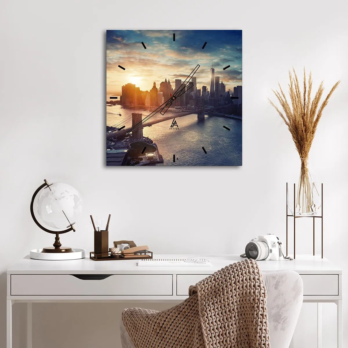 Vægur, Uret - Et monument til vestlig kultur - 40x40 cm