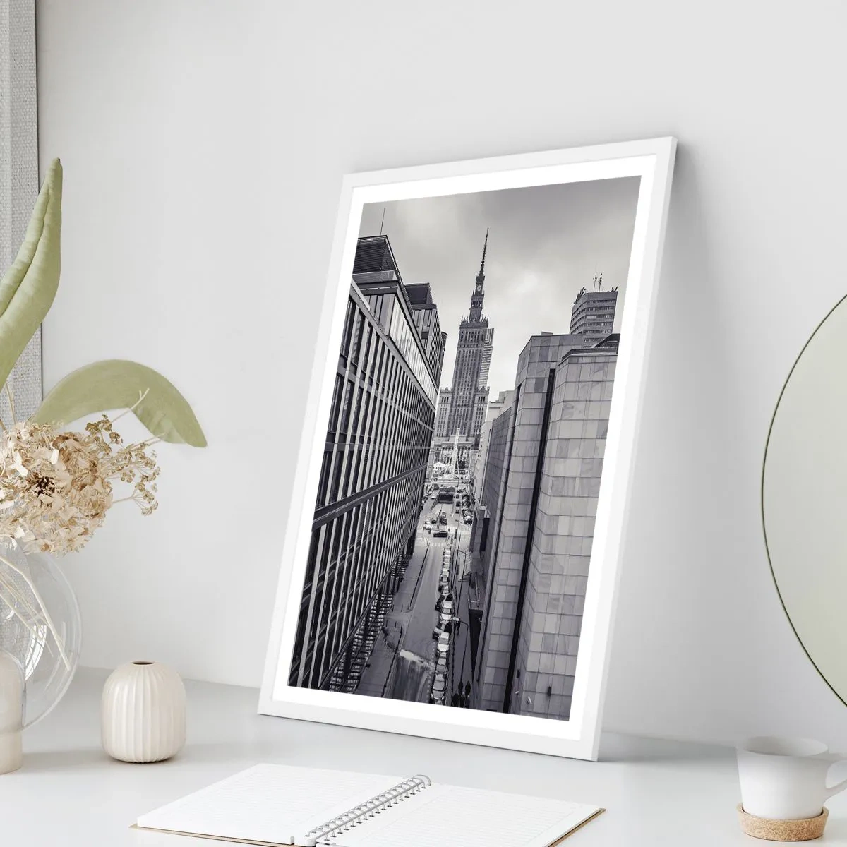 Plakat i hvid ramme - Warszawa dalen - 70x100 cm