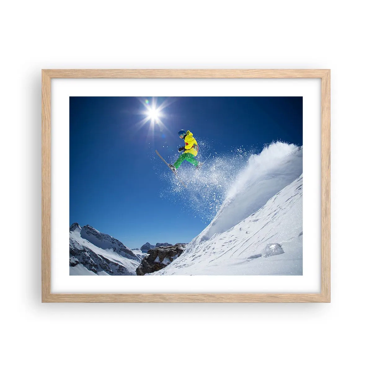 Plakat i ramme af lyst egetræ - Danser med bjergene - 50x40 cm