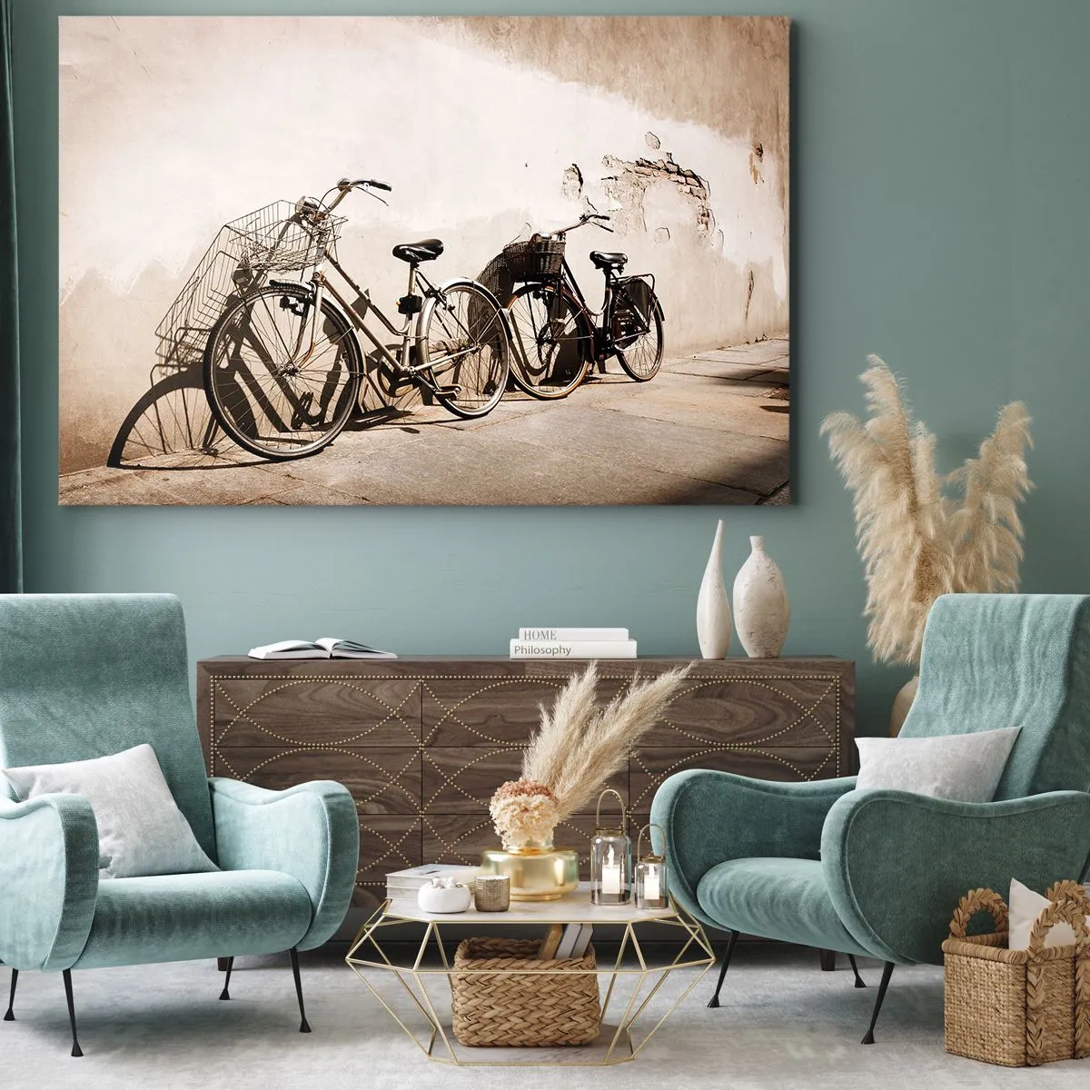 Lærredstryk - Billede på lærred - To cykler læner sig op ad en gammel væg i retrostil - 70x50cm - Uforglemmelig charme fra fortiden - Moderne vægdekoration til stue og soveværelse ARTTOR