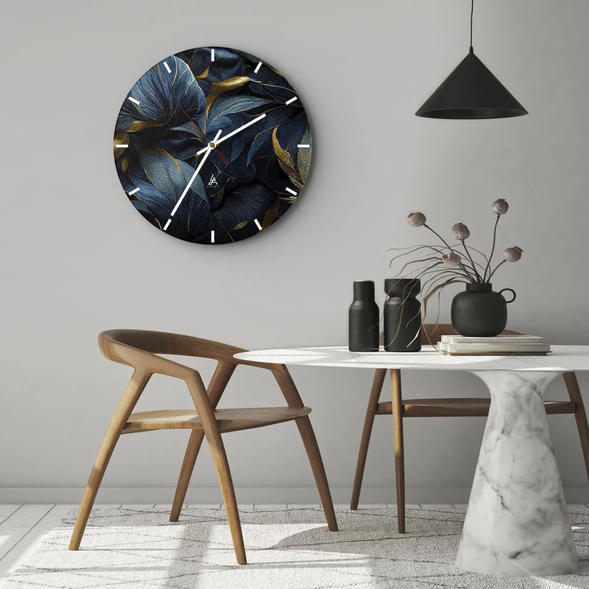 Vægur, Uret - Mørke blomster med delikat gulddekoration på kronbladene - 30x30cm - Foret med guld - Moderne vægdekoration til stue, køkken og soveværelse ARTTOR