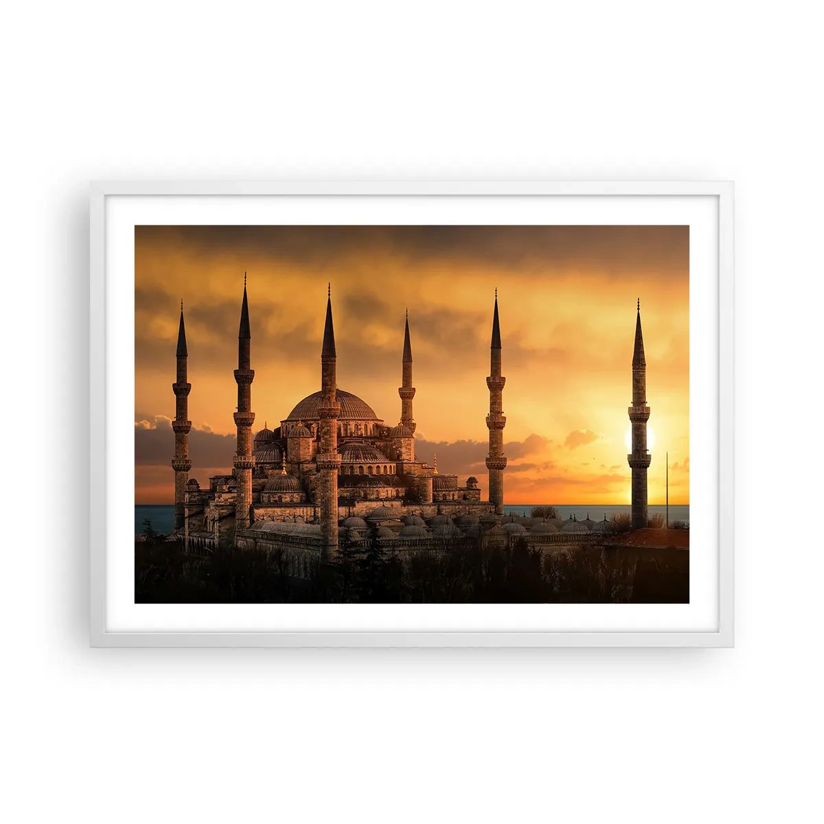 Plakat i hvid ramme - Gud er stor - 70x50 cm