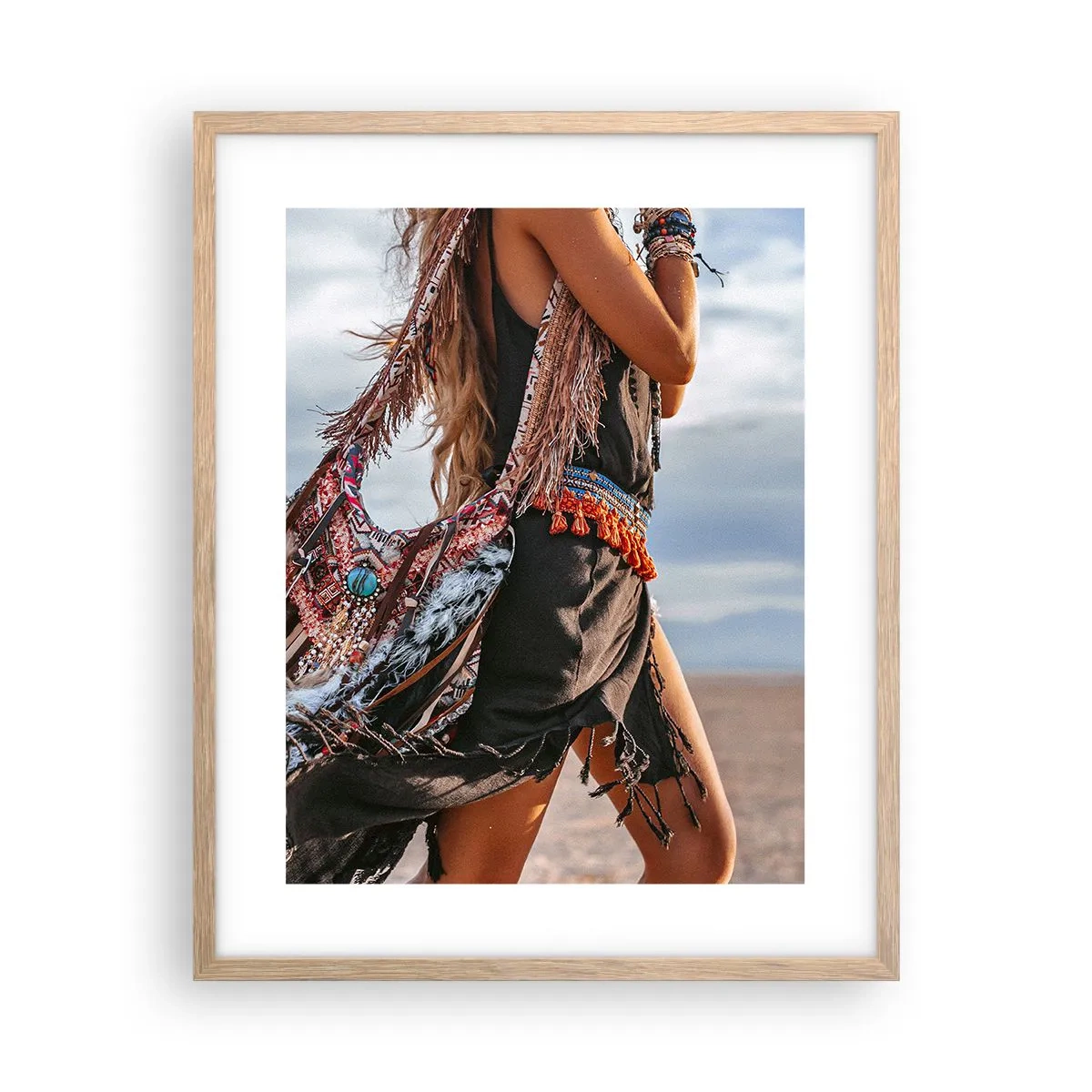 Plakat i ramme af lyst egetræ - Shamanens pige - 40x50 cm