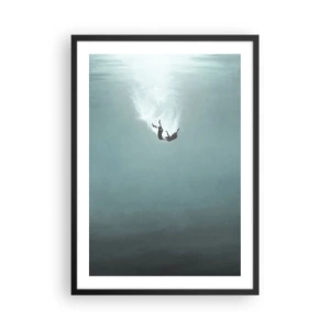 Plakat i sort ramme - Silhuet af en mand, der falder ned i vanddybden - 50x70cm - I havets favntag - Moderne vægdekoration til stue og soveværelse ARTTOR