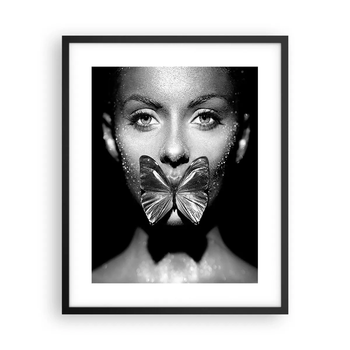 Plakat i sort ramme - Sommerfuglekys - 40x50 cm