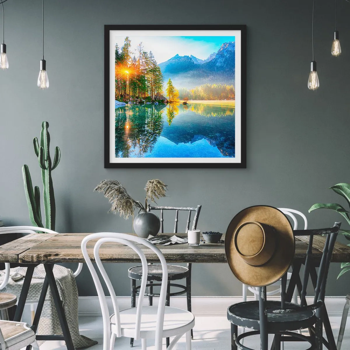 Plakat i sort ramme - Majestæt og sødme - 40x40 cm