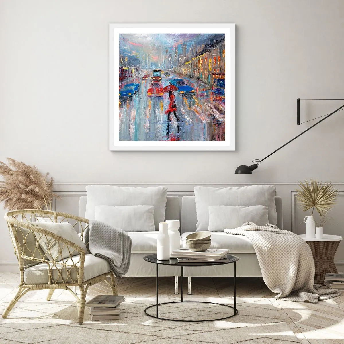 Plakat i hvid ramme - Regnfuld eftermiddag i byen - 60x60 cm