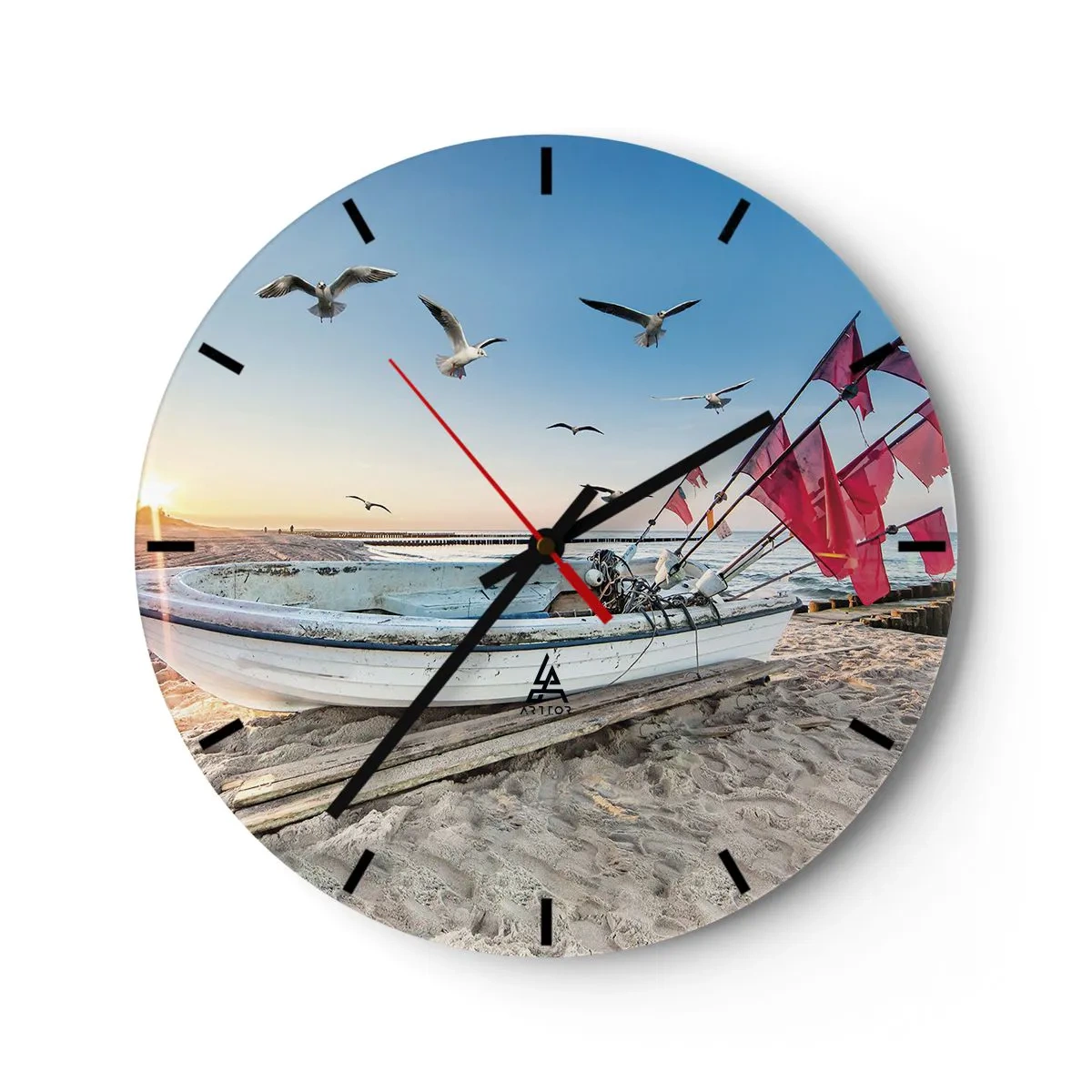 Vægur, Uret - Fiskerbåd på stranden ved solnedgang med flyvende måger - 30x30cm - Et velfortjent hvil - Moderne vægdekoration til stue, køkken og soveværelse ARTTOR