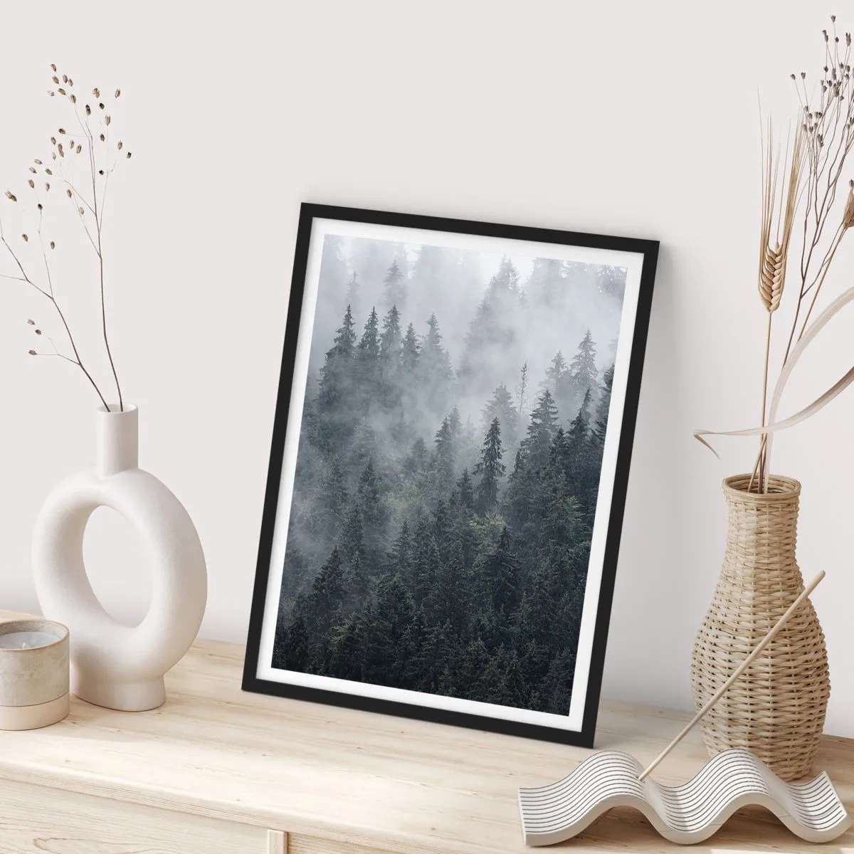 Plakat i sort ramme - Skovens daggry - 40x50 cm